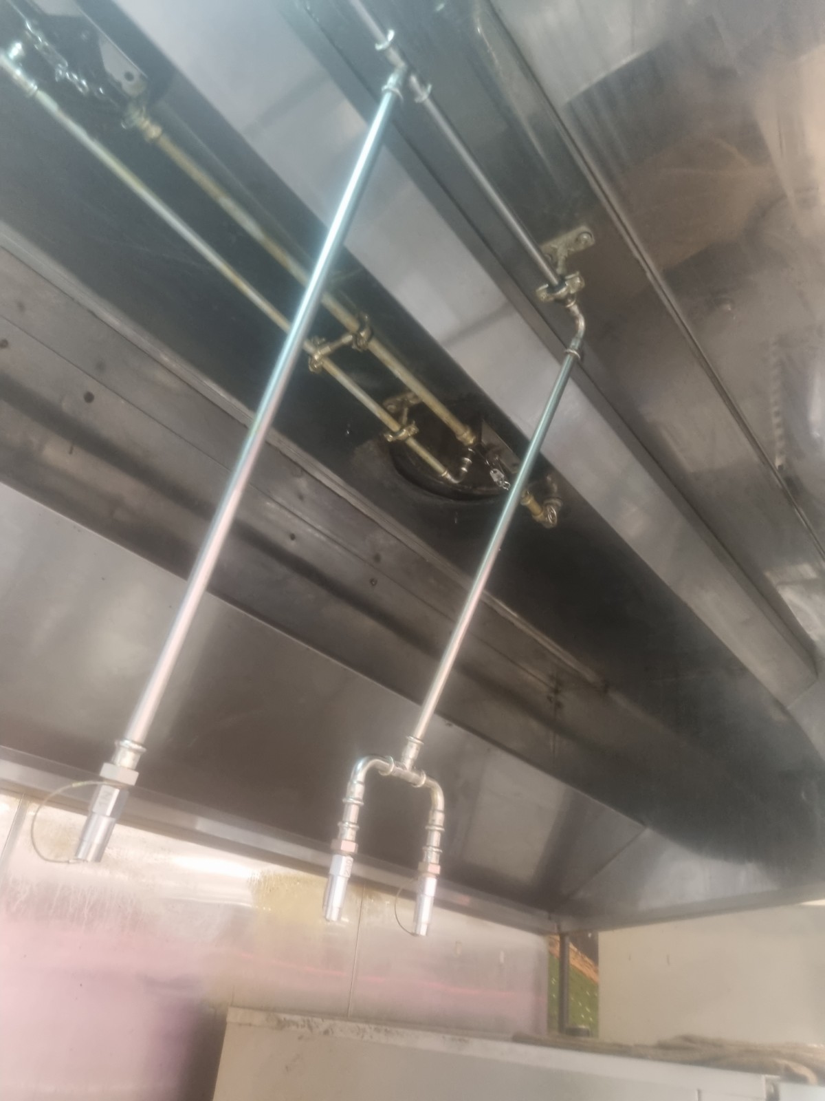 Clean canopy with fire suppression system after professional cleaning